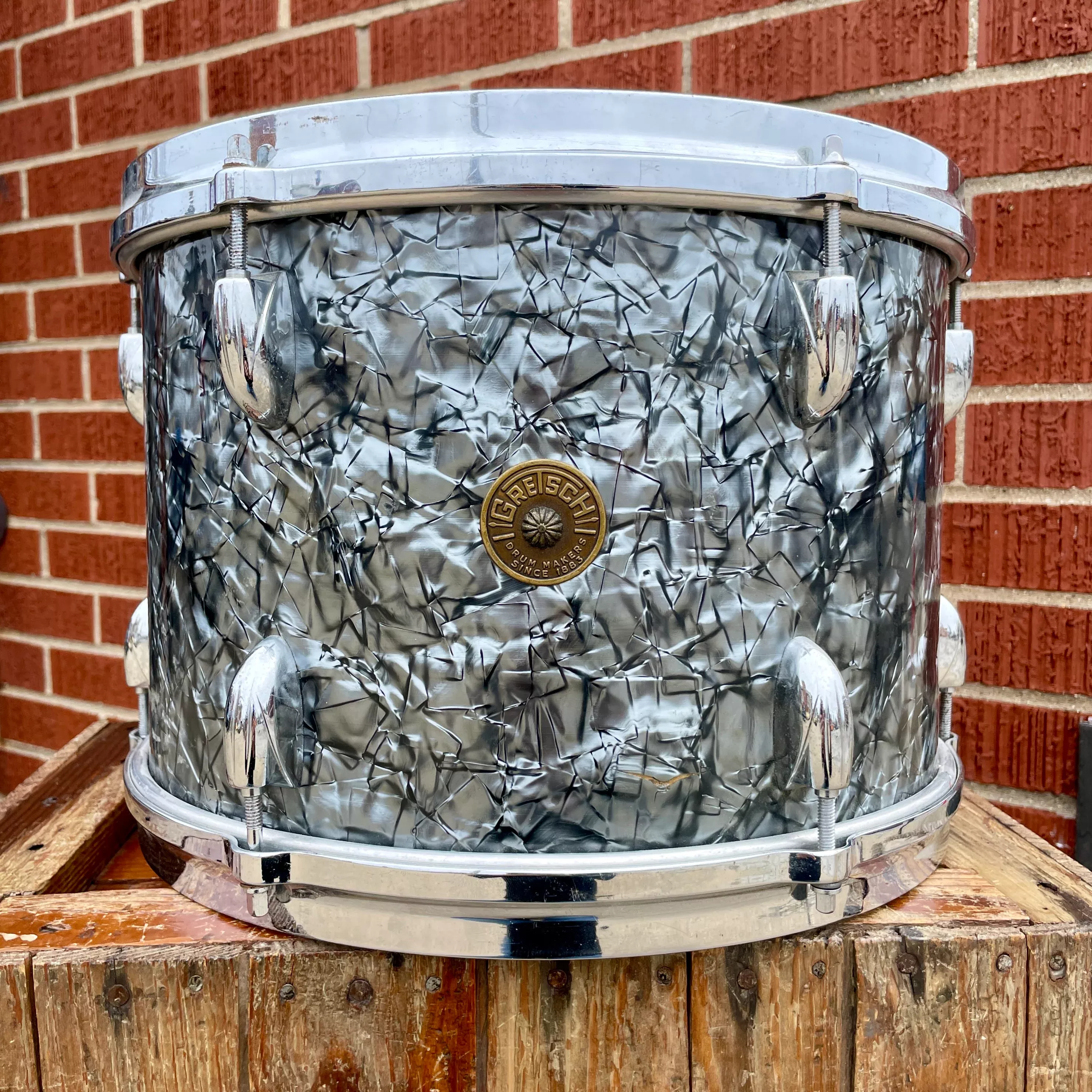 1960s-gretsch-9x13-tom-single-drum-round-badge-6-ply-black-diamond-pearl 1960s Gretsch 9x13 Tom Single Drum Round Badge 6-Ply Black Diamond Pearl