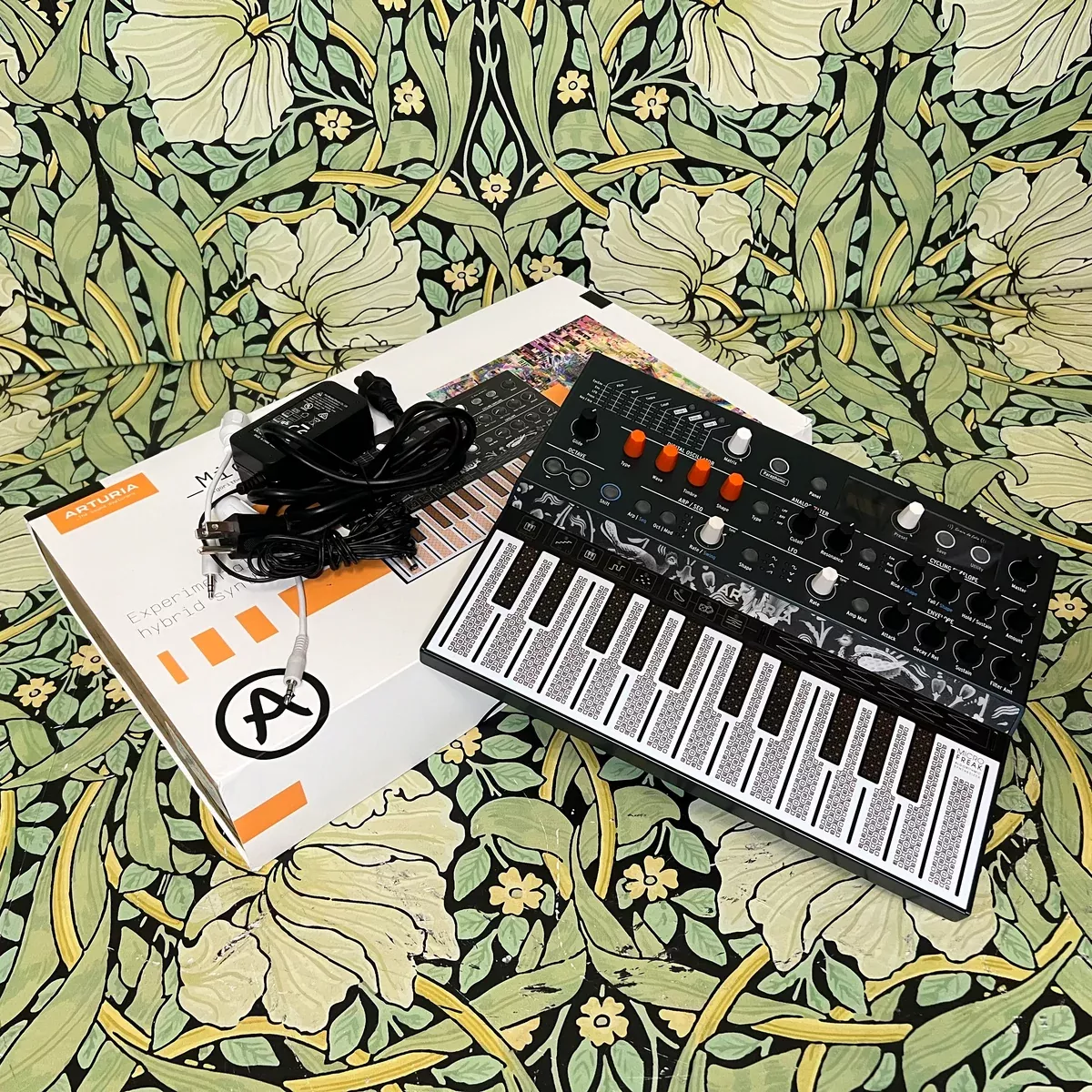 arturia-micro-freak-algorithmic-synthesizer Arturia Micro Freak Algorithmic Synthesizer