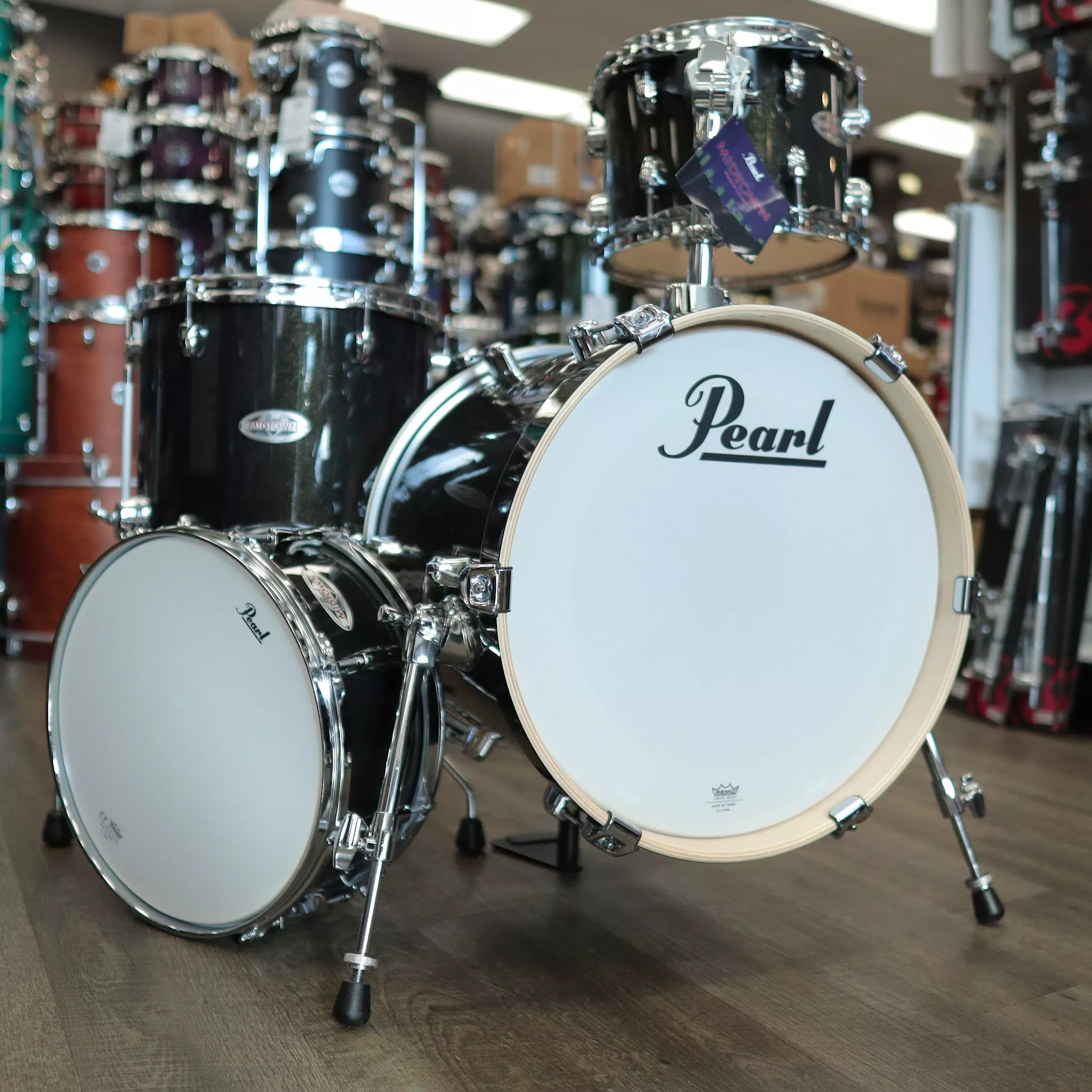 b-stock-pearl-midtown-series-4-piece-shell-pack-10-13-13-16-black-gold-sparkle B-Stock Pearl Midtown Series 4-Piece Shell Pack 10/13/13/16 (Black Gold Sparkle)