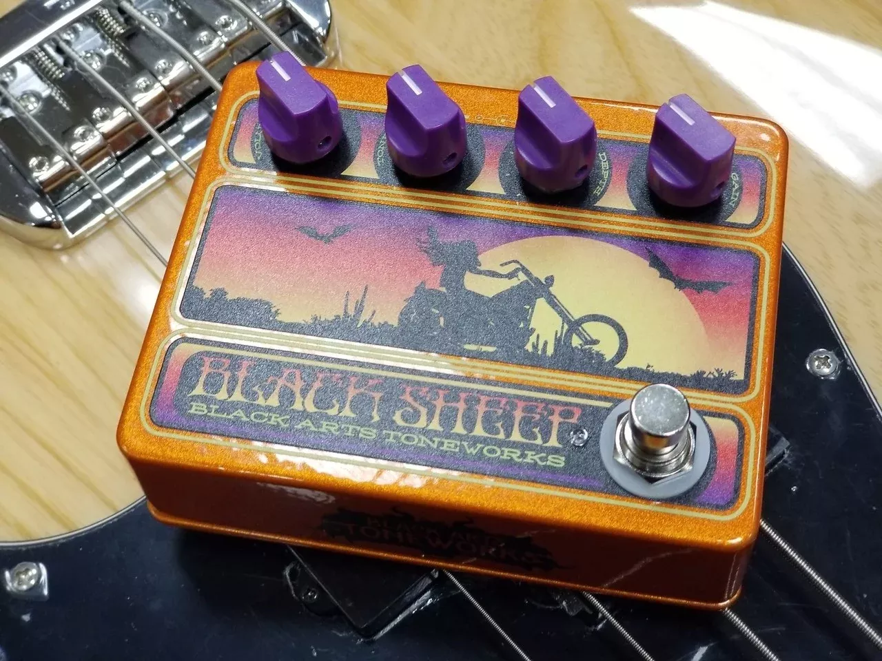 black-arts-toneworks-black-sheep-fuzz-pedal Black Arts Toneworks Black Sheep Fuzz Pedal