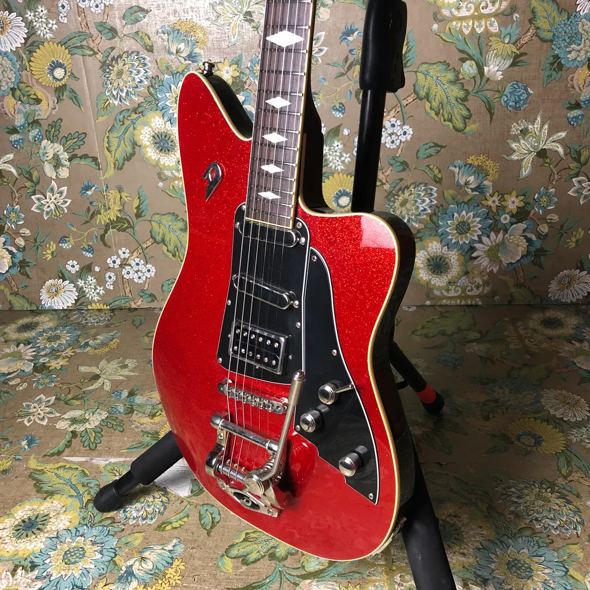 duesenberg-paloma-red-sparkle-2019 Duesenberg Paloma Red Sparkle 2019