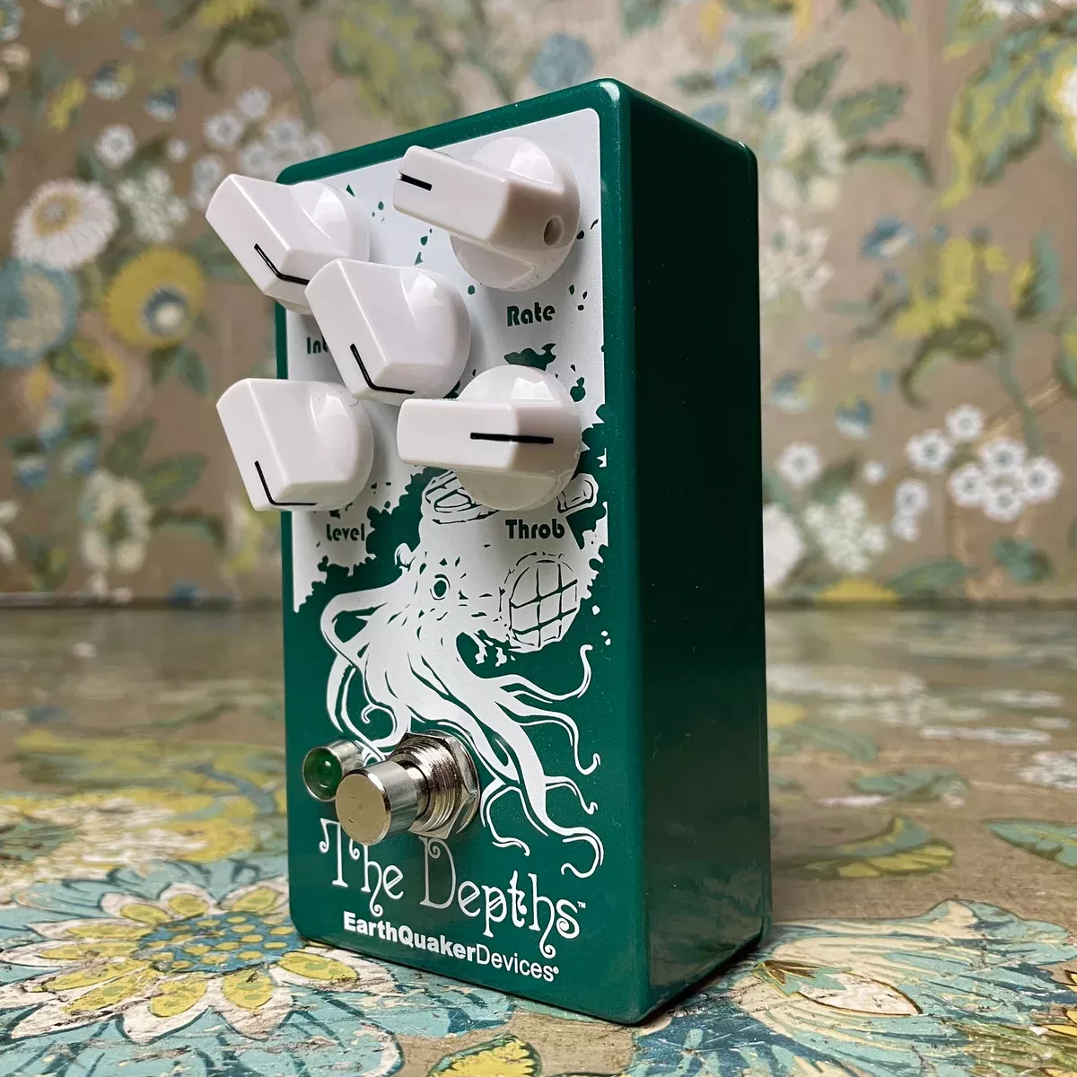 earthquaker-devices-depths-v2 EarthQuaker Devices The Depths V2