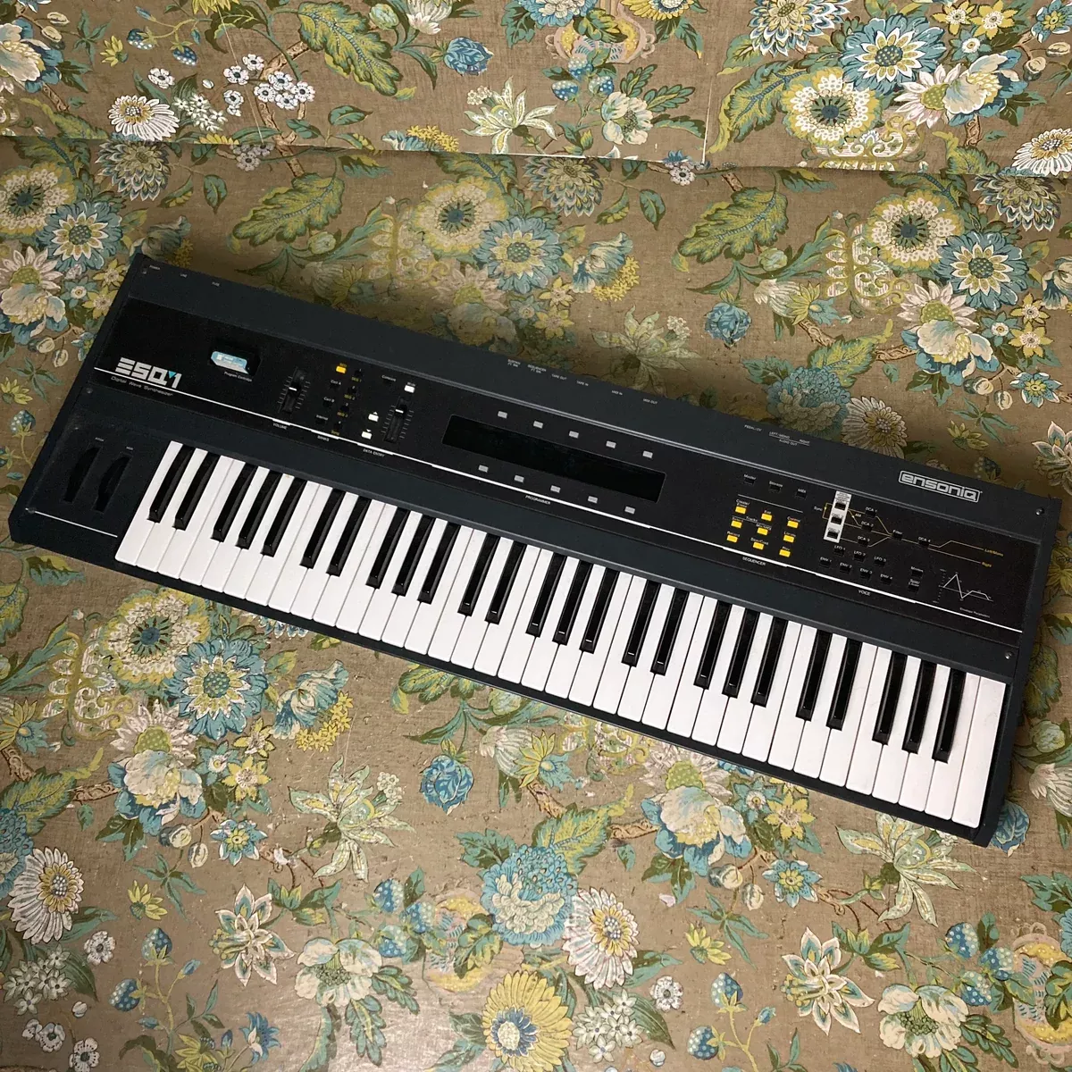 ensoniq-esq-1-digital-wave-synthesizer-1986-1988 Ensoniq ESQ-1 Digital Wave Synthesizer (1986-1988)