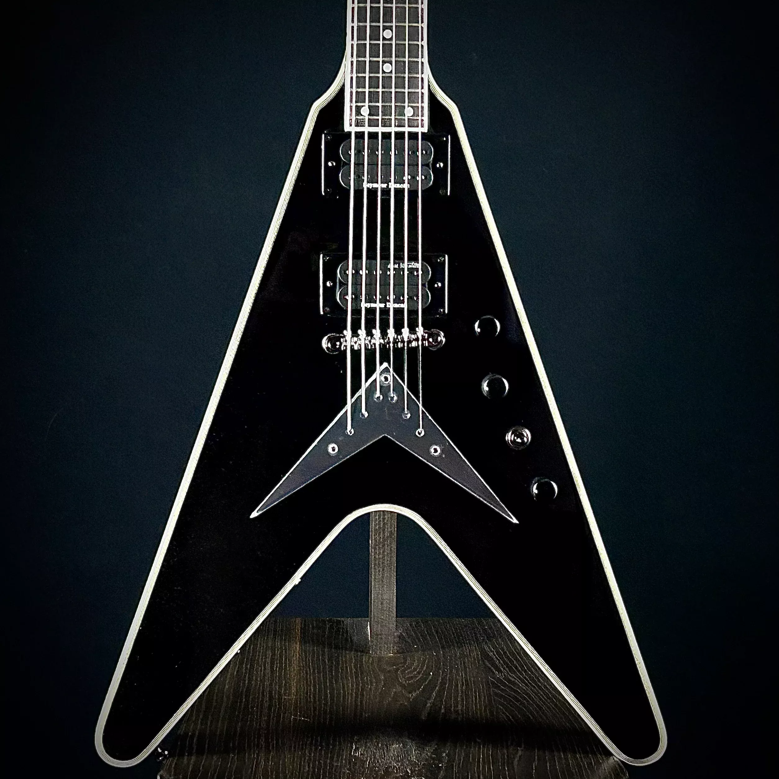 epiphone-dave-mustaine-v Epiphone Dave Mustaine V