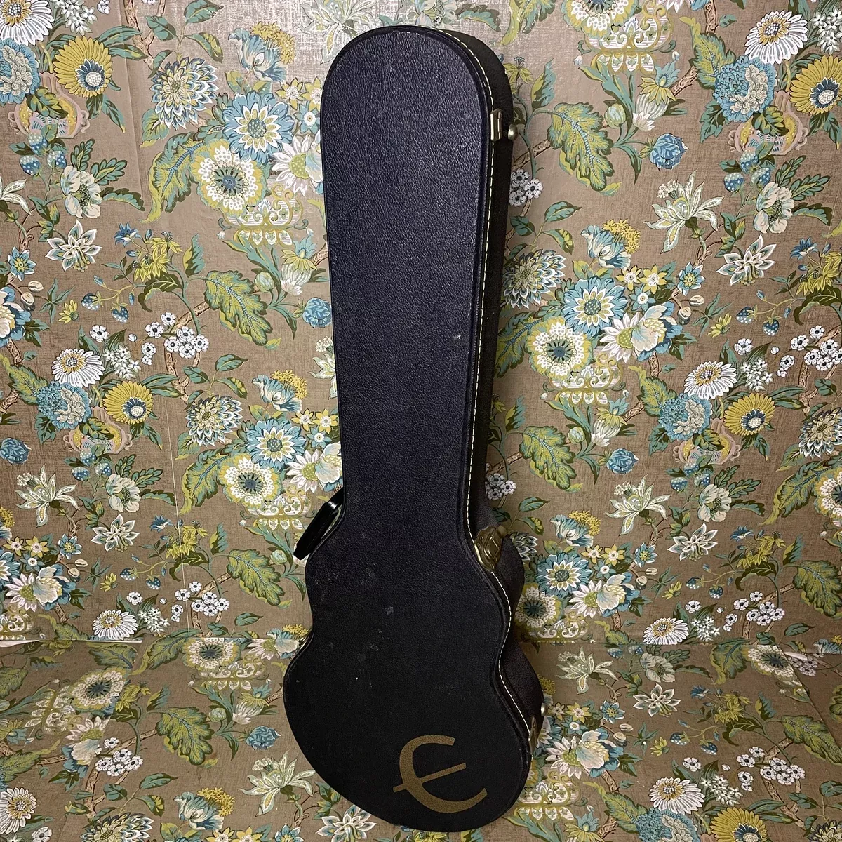 epiphone-hardshell-guitar-case-les-paul Epiphone Hardshell Guitar Case (for Les Paul)