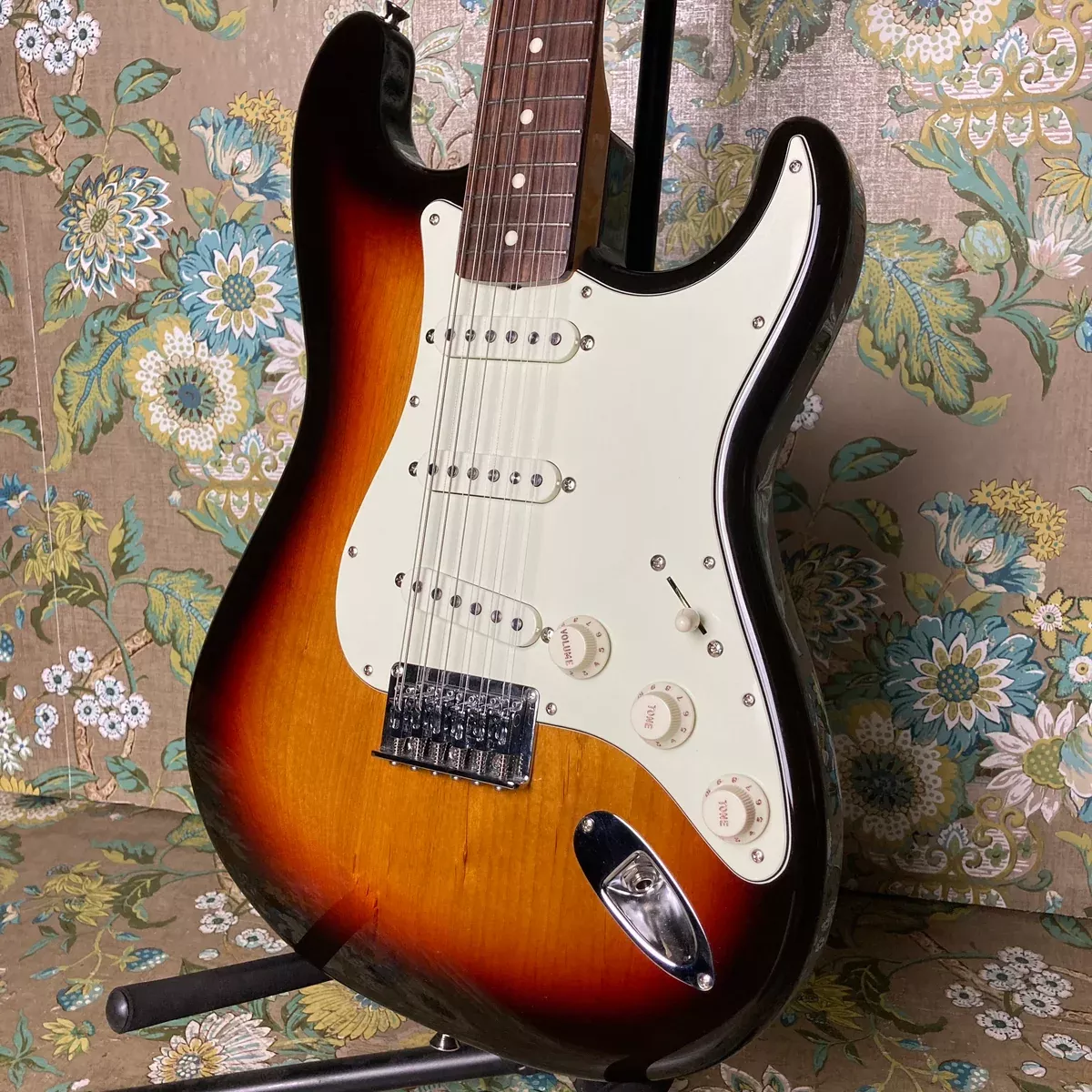 fender-stratocaster-xii-mij-2018 Fender Stratocaster XII MIJ 2018