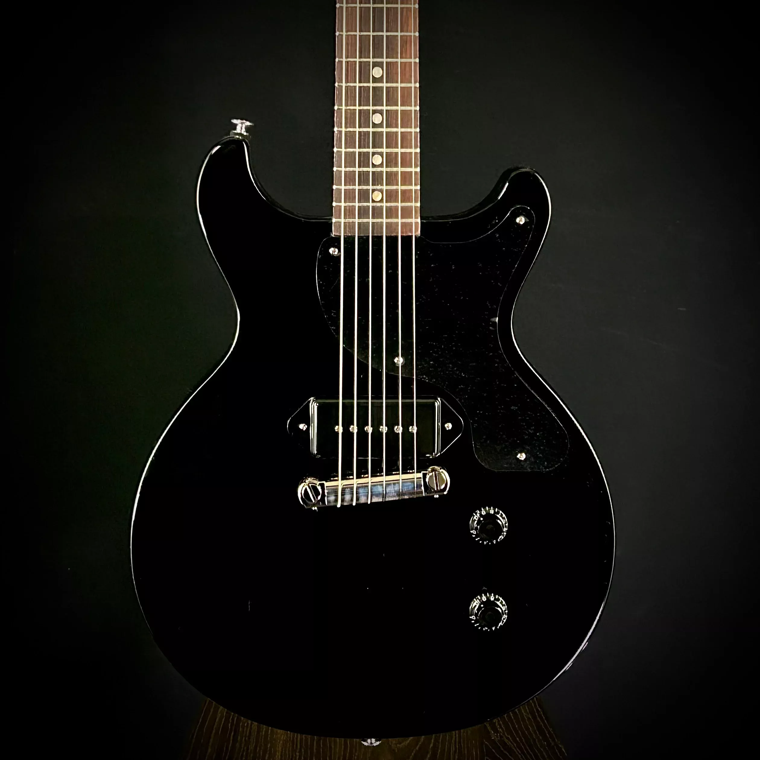 gibson-les-paul-junior-double-cutaway-ebony Gibson Les Paul Junior Double Cutaway Ebony