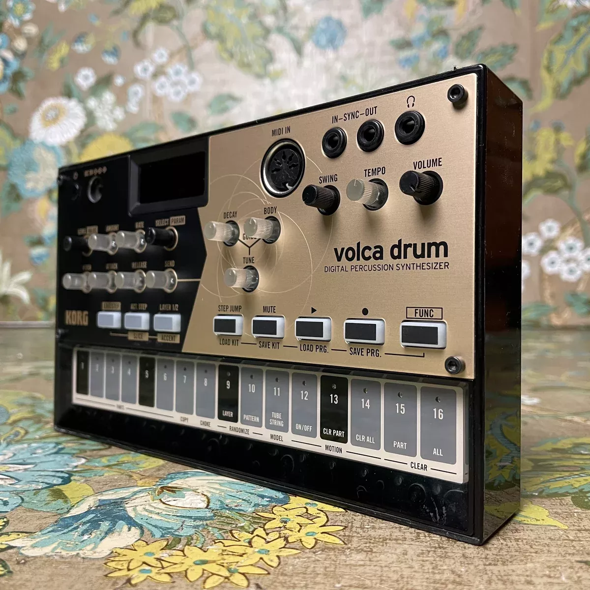 korg-volca-drum-digital-percussion-synthesizer Korg Volca Drum Digital Percussion Synthesizer