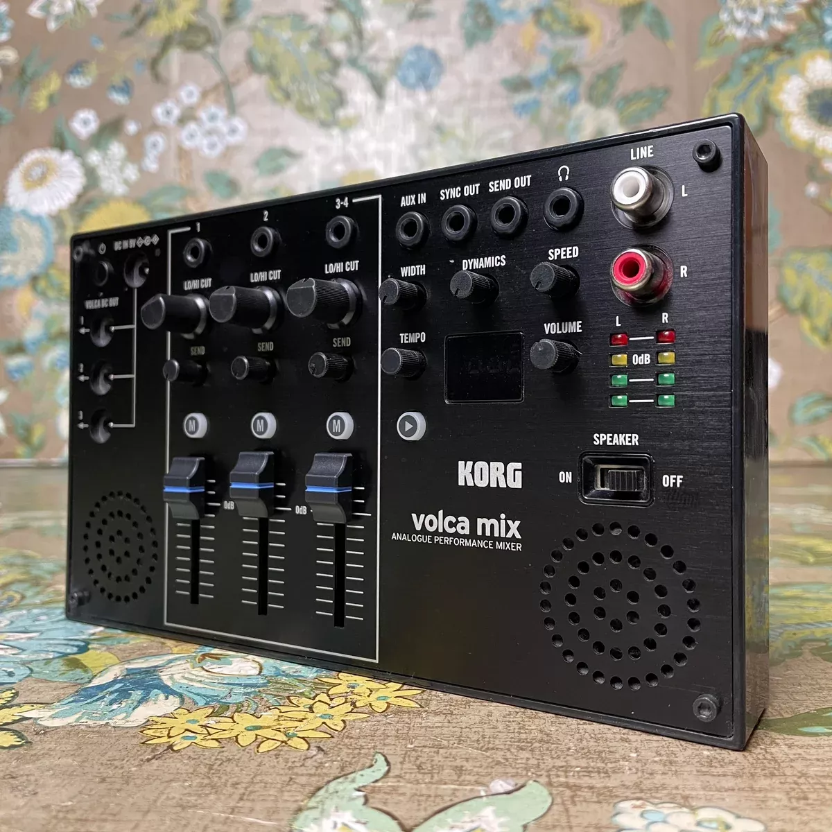 korg-volca-mix-analog-performance-mixer Korg Volca Mix Analog Performance Mixer