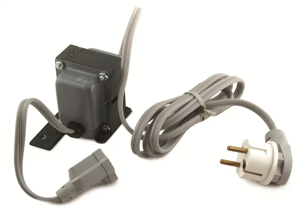Musser E0510 Adapter, European Voltage Converter