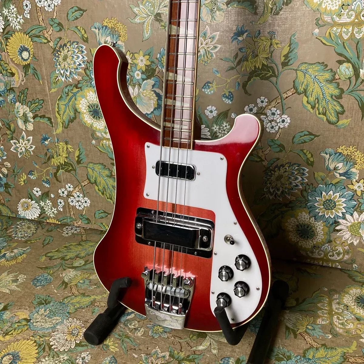 rickenbacker-4001-fireglo-1975 Rickenbacker 4001 Fireglo 1975
