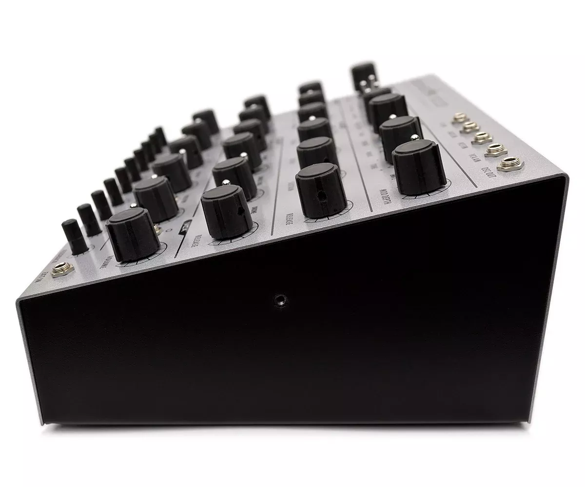 studio-electronics-boomstar-se80-yamaha-cs-80-filter Studio Electronics Boomstar SE80 (Yamaha CS-80 filter)