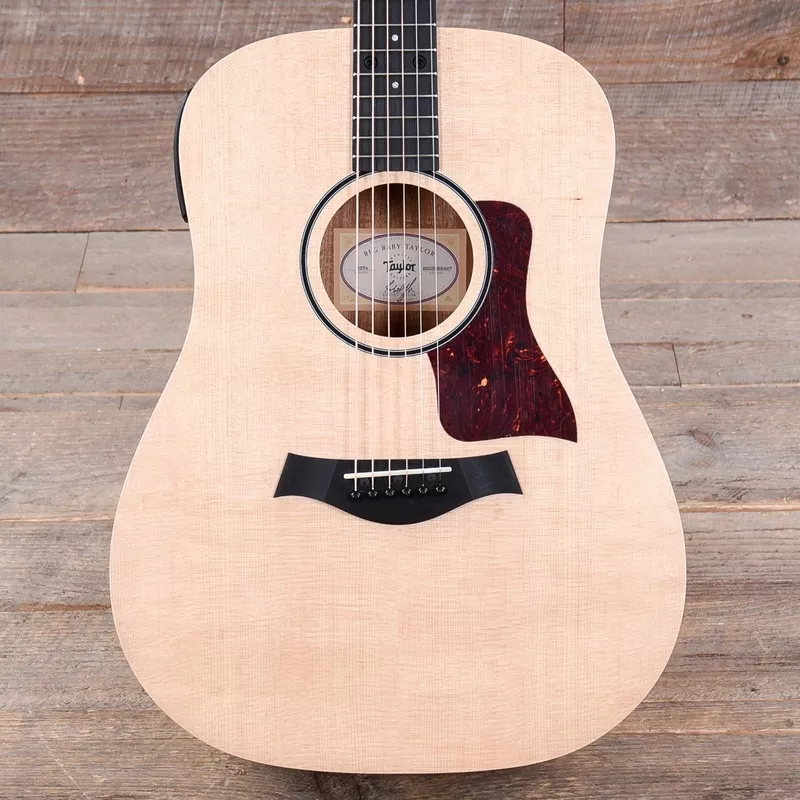 taylor-bbt-e-big-baby-taylor-sitka-walnut-natural-es-b Taylor BBT-e Big Baby Taylor Sitka/Walnut Natural ES-B