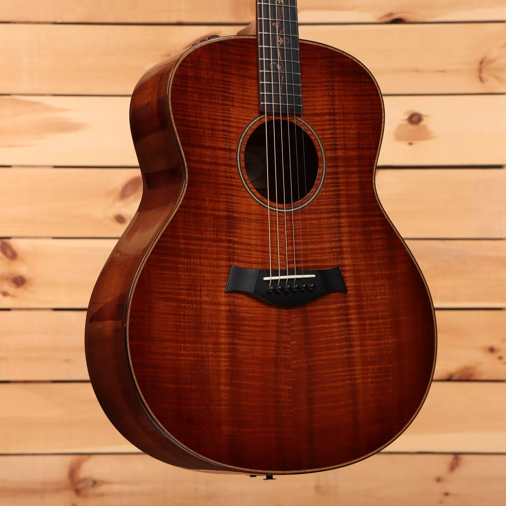 taylor-k28e-shaded-edgeburst Taylor K28e - Shaded Edgeburst