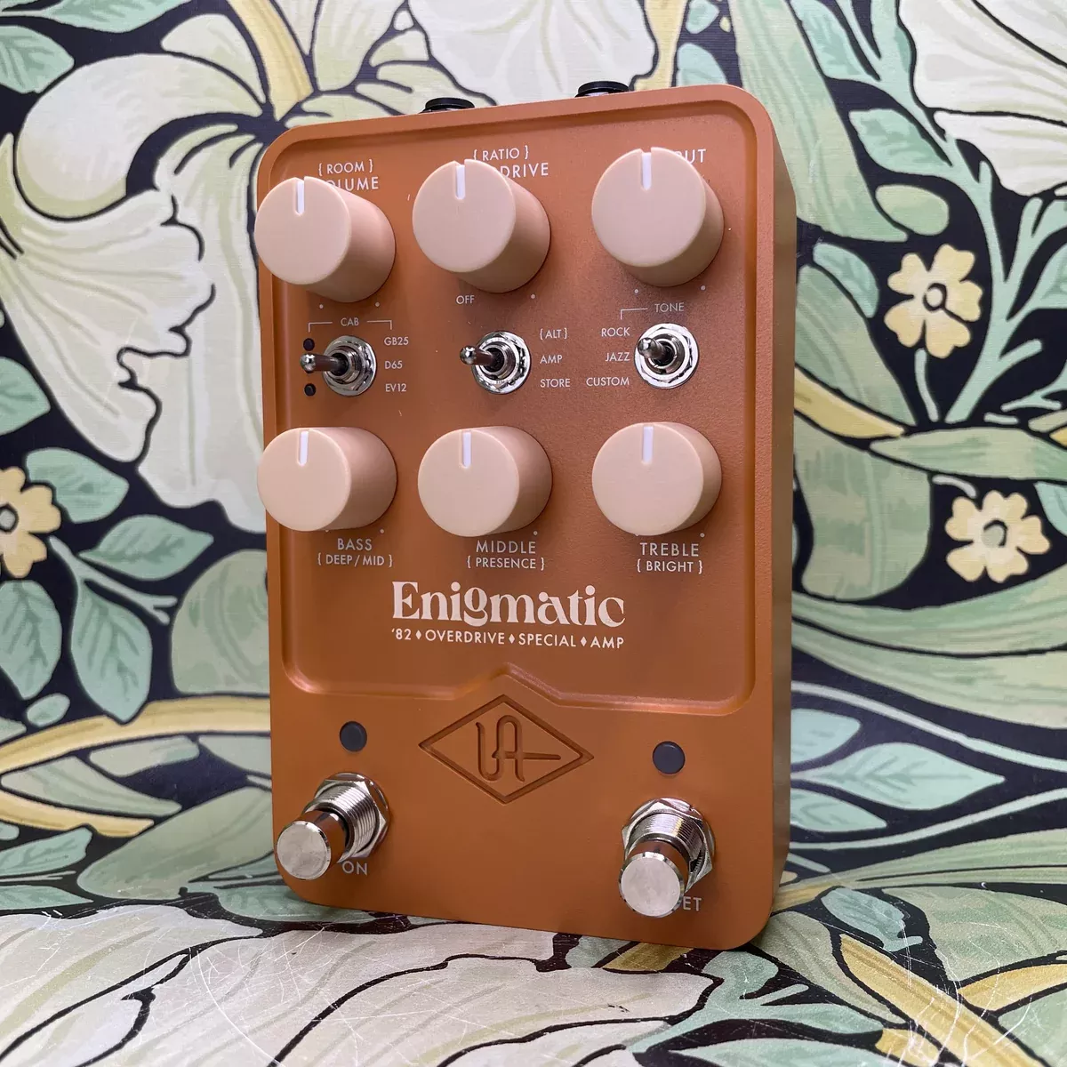 universal-audio-enigmatic-82-overdrive-special-amplifier Universal Audio Enigmatic '82 Overdrive Special Amplifier